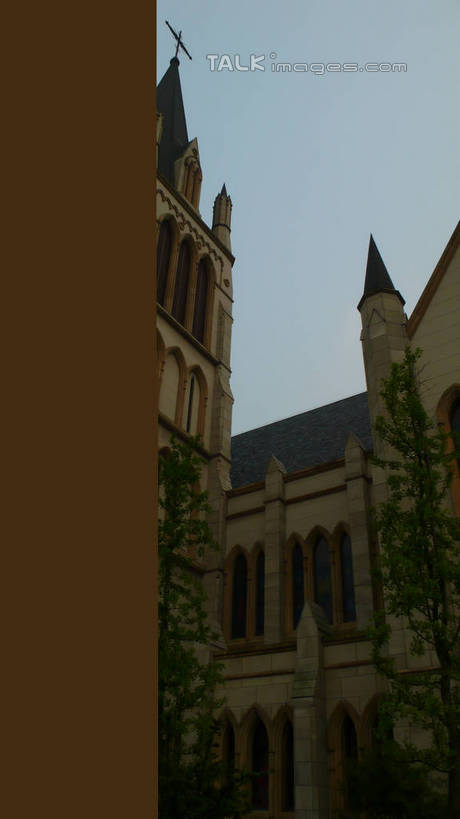 无人,竖图,室外,白天,仰视,旅游,度假,窗户,标志建筑,地标,建筑,酒店,上海,中国,亚洲,阴影,光线,影子,墙,娱乐,建设,玻璃窗,墙壁,墙面,蓝色,蓝天,天空,阳光,天,享受,休闲,旅游胜地,放松,泰晤士小镇,晴朗,申,东亚,上海立诗顿酒店,松江区,上海市,松江新城,万里无云,中华人民共和国,沪,华东地区,晴空,晴空万里,彩图,低角度拍摄,旅店,shcm1