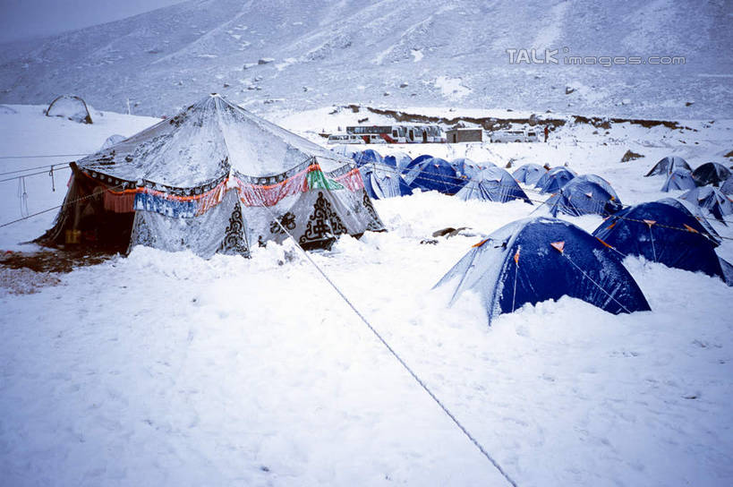 无人,横图,室外,白天,正面,旅游,度假,美景,山,雪,雪山,大雪,中国,亚洲,帐篷,冰,积雪,景观,山峰,雪景,冬季,冬天,山峦,娱乐,自然,享受,休闲,景色,放松,寒冷,冰冷,自然风光,露营,野营,东亚,青海,青海省,久治县,宿营,中华人民共和国,严寒,冰凉,酷寒,凛冽,凛凛,极冷,西北地区,青,果洛,果洛州,果洛藏族自治州,彩图,shcm1