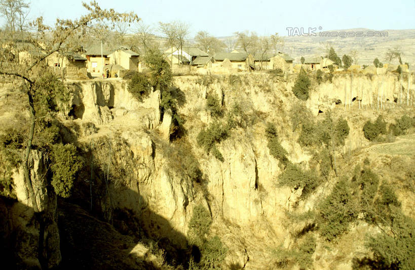无人,横图,室外,白天,正面,旅游,度假,石头,美景,山,山脉,植物,中国,亚洲,阴影,光线,石子,影子,景观,山峰,山峦,娱乐,树,树木,蓝色,绿色,蓝天,天空,阳光,自然,群山,天,享受,休闲,景色,放松,生长,晴朗,成长,自然风光,东亚,陕西,陕西省,陇县,宝鸡市,万里无云,中华人民共和国,西北地区,陕,宝鸡,石块,岩石,晴空,晴空万里,彩图,shcm1