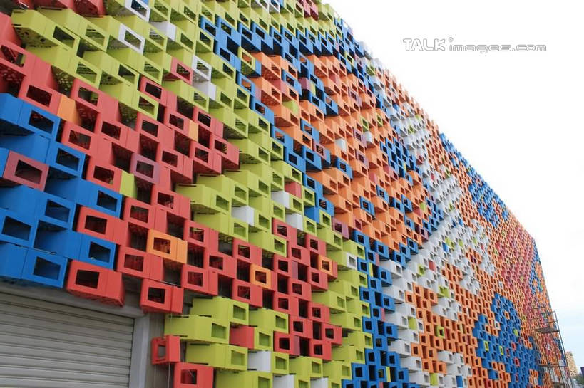 无人,横图,彩色,室外,白天,仰视,度假,美景,城市风光,标志建筑,城市,地标,建筑,上海,中国,亚洲,墙,景观,娱乐,建设,墙壁,墙面,天空,天,享受,休闲,上海世博馆,世博馆,上海世博会,世博,世博会,景色,放松,塞尔维亚馆,五颜六色,色彩斑斓,申,五彩缤纷,东亚,世博园,上海市,中华人民共和国,沪,华东地区,五彩斑斓,五光十色,彩图,低角度拍摄,塞尔维亚国家馆,shcy1