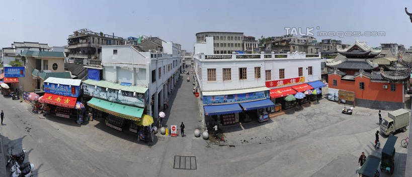 无人,家,横图,俯视,室外,白天,旅游,度假,名胜古迹,标志建筑,道路,地标,建筑,路,公路,中国,亚洲,阴影,遗迹,光线,影子,房屋,屋子,交通,古迹,文物,娱乐,建设,古建筑,楼房,住宅,蓝色,蓝天,天空,阳光,天,享受,休闲,旅游胜地,放松,晴朗,古文明,东亚,广东,潮州,潮州市,广东省,万里无云,中华人民共和国,华南地区,粤,晴空,晴空万里,马路,彩图,高角度拍摄,房子,潮州古城,shgcy1