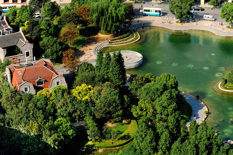 无人,家,横图,俯视,航拍,室外,白天,旅游,度假,草地,草坪,湖,湖泊,美景,水,植物,城市风光,城市,建筑,上海,中国,亚洲,阴影,光线,影子,房屋,屋子,湖面,景观,水流,水面,公寓,娱乐,建设,洋房,楼房,住宅,草,树,树木,绿色,阳光,自然,湖水,享受,休闲,景色,放松,生长,成长,申,鸟瞰,卢湾区,东亚,黄陂南路,上海市,中华人民共和国,沪,华东地区,彩图,高角度拍摄,房子,太平桥绿地,shgcy1