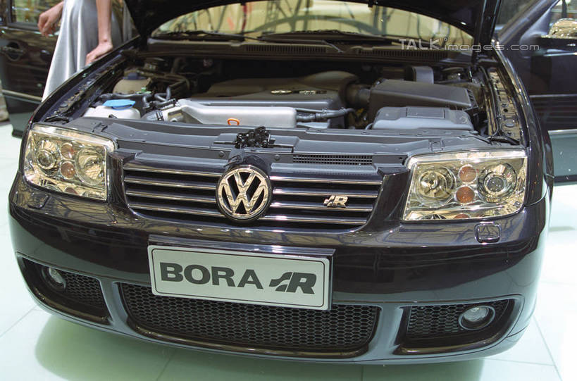 无人,横图,室内,白天,正面,汽车,照明,上海,中国,亚洲,一辆,英文,标志,文字,字符,字母,标识,车,灯,灯具,交通工具,轿车,展示,展览,车展,大众,英文字母,照亮,申,照明设备,载具,东亚,上海市,前照灯,前大灯,车前灯,中华人民共和国,沪,华东地区,彩图,汽车展览,shgzq1