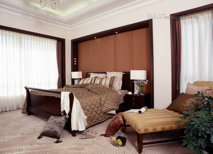 无人,家,横图,室内,白天,正面,植物,别墅,窗户,窗帘,床,柜子,家具,靠垫,落地窗,台灯,卧室,装修,建筑,椅子,照明,欧式,装饰,盆栽,房屋,双人床,屋子,公寓,灯光,床单,靠枕,盆景,豪华,被子,建设,现代,装潢,洋房,楼房,吊灯,玻璃窗,住宅,灯,绿色,自然,帘子,床头柜,灯具,垫子,室内装潢,枕头,遮阳,生长,成长,华丽,修饰,样板房,明亮,照亮,点缀,舒适,被单,贵妃椅,家居装潢,照明设备,储存,房屋设计,地中海风格,古典风格,简约风格,室内设计,宽敞,样板房装潢,衬托,美观,雅致,雅观,储备,蕴藏,贮备,设计,彩图,房子,睡房,卧房,贮存,贵妃榻,shrj1