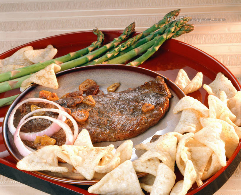 点心,无人,横图,俯视,室内,特写,白天,餐桌,桌子,芦笋,蔬菜,洋葱,餐具,一堆,许多,阴影,堆叠,堆积,新鲜,反射,碟子,盘,影子,绿芦笋,食品,很多,食物,盘子,碟,零食,有机食品,绿色食品,餐台,堆,玉葱,妙脆角,垃圾食品,膨化食品,荷兰葱,猪尾巴,圆葱,药鸡豆子,洋葱头,石刁柏,球葱,蚂蚁杆,龙须菜,狼尾巴根,葱头,彩图,高角度拍摄,shrj1