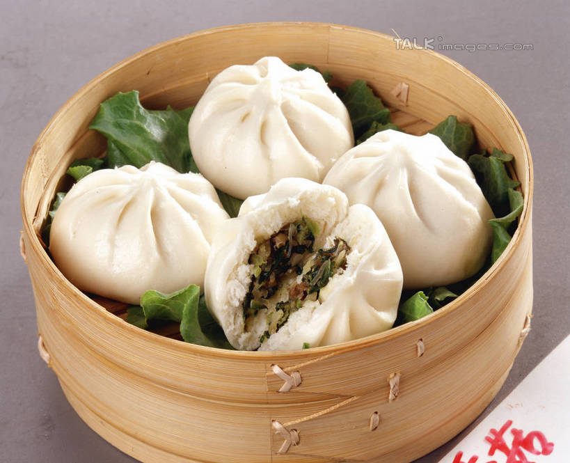 点心,蒸笼,无人,横图,俯视,室内,特写,白天,烹饪,餐桌,桌子,蔬菜,厨具,阴影,灰色背景,竹制,新鲜,反射,标志,文字,影子,字符,菌菇,生菜,莴苣,香菇,料理,食品,包子,面点,纸张,菌类,标识,美食,食物,红色,中式,汉字,食用菌,摄影,有机食品,绿色食品,影棚,餐台,竹制品,真菌,中文,笼屉,菜包,香菇菜包,烹饪用具,春菜,鹅仔菜,莴仔菜,千金菜,国文,华文,叶用莴苣,椎茸,烹调用具,烹调,彩图,高角度拍摄,影棚拍摄,拍摄,平庄菇,香菌,香蕈,shrj1