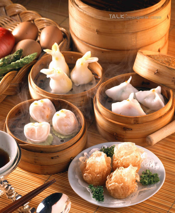 点心,蒸笼,无人,竖图,俯视,室内,特写,白天,烹饪,中餐,餐桌,筷子,桌子,餐具,厨具,阴影,竹制,反射,碟子,盘,影子,陶瓷,调料,料理,食品,饺子,面点,筷架,陶瓷制品,调味品,调味料,筷枕,文化,传统,酱油,小吃,美食,食物,盘子,容器,碟,碗,中式,虾饺,餐台,储藏,礼节,筷子架,竹制品,储存,笼屉,蒸饺,礼仪,烹饪用具,烧麦,豉油,进餐用具,烹调用具,烹调,彩图,高角度拍摄,贮存,shrj1