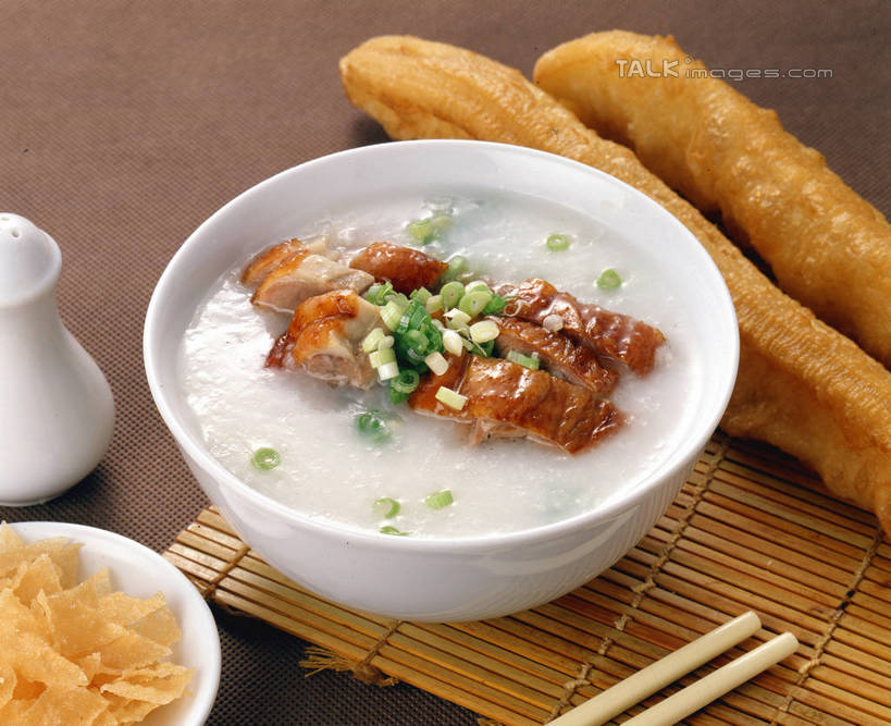 面食,无人,横图,俯视,室内,特写,白天,烹饪,中餐,早餐,餐桌,筷子,桌子,蔬菜,餐具,一双,阴影,新鲜,反射,碟子,盘,影子,陶瓷,葱,青葱,谷类,谷物,肉,油炸,粥,料理,食品,陶瓷制品,米,文化,传统,鸭肉,菜肴,美食,肉类,香,食物,盘子,容器,碟,碗,中式,麻花,佳肴,有机食品,绿色食品,餐台,储藏,油条,礼节,储存,礼仪,肉食,鸭粥,进餐用具,彩图,高角度拍摄,早饭,糜,油果子,油馍,油炸果,油炸桧,贮存,shrj1