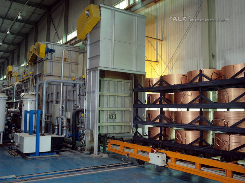 无人,工厂,搬运,横图,室内,白天,正面,车间,流水线,柜子,金属制品,传输,金属,滚轮,储物柜,管道,工业,运输,传送带,便利,传送,储存,载具,传输带,方便,储备,蕴藏,贮备,彩图,制造厂,生产工厂,贮存,shrj1