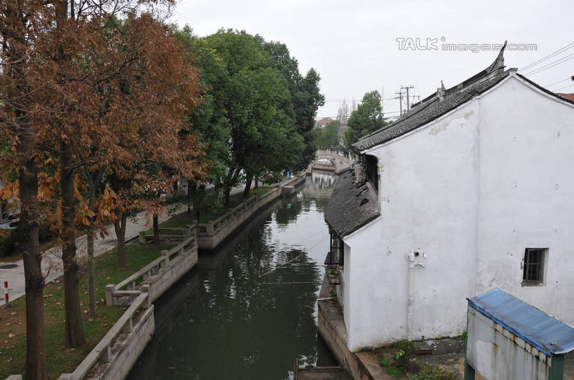 无人,家,横图,俯视,室外,白天,旅游,度假,河流,名胜古迹,水,植物,标志建筑,道路,地标,建筑,路,上海,中国,亚洲,遗迹,房屋,屋子,河水,水流,小路,交通,古迹,文物,娱乐,建设,古建筑,楼房,住宅,树,树木,绿色,倒影,自然,享受,休闲,旅游胜地,放松,生长,成长,申,倒映,青浦区,古文明,东亚,上海市,中华人民共和国,沪,华东地区,反照,练塘,练塘镇,彩图,高角度拍摄,房子,shsgf1