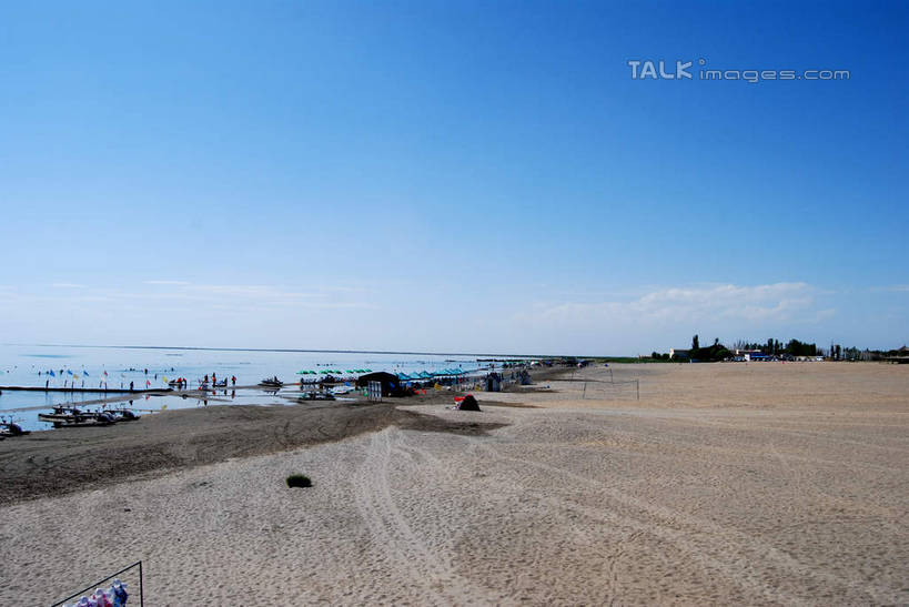 无人,横图,室外,白天,正面,旅游,度假,荒凉,河流,美景,水,中国,亚洲,阴影,光线,影子,河水,景观,水流,云,云朵,云彩,娱乐,蓝色,白云,蓝天,天空,阳光,自然,天,享受,休闲,景色,放松,晴朗,自然风光,东亚,新疆,库尔勒,中华人民共和国,新疆维吾尔自治区,西北地区,巴音郭楞,巴音郭楞蒙古自治州,荒地,荒芜,晴空,彩图,新,shsgf1