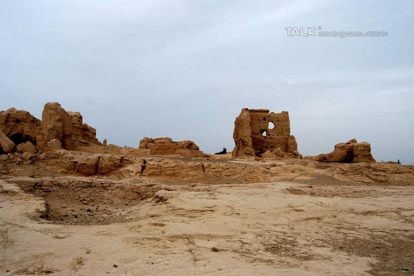 无人,横图,室外,白天,正面,旅游,度假,荒凉,石头,美景,中国,亚洲,石子,景观,娱乐,蓝色,蓝天,天空,自然,天,享受,休闲,景色,放松,晴朗,自然风光,东亚,吐鲁番,新疆,万里无云,中华人民共和国,新疆维吾尔自治区,西北地区,荒地,荒芜,石块,岩石,晴空,晴空万里,彩图,火洲,吐鲁番地区,新,shsgf1