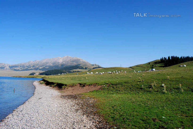 无人,横图,室外,白天,正面,旅游,度假,草地,草坪,湖,湖泊,美景,水,植物,中国,亚洲,阴影,光线,影子,湖面,景观,水流,水面,娱乐,草,蓝色,绿色,蓝天,天空,阳光,自然,湖水,天,享受,休闲,景色,放松,晴朗,自然风光,东亚,新疆,赛里木湖,万里无云,中华人民共和国,新疆维吾尔自治区,西北地区,博尔塔拉,博尔塔拉蒙古自治州,晴空,晴空万里,彩图,博乐,博乐市,新,shsgf1
