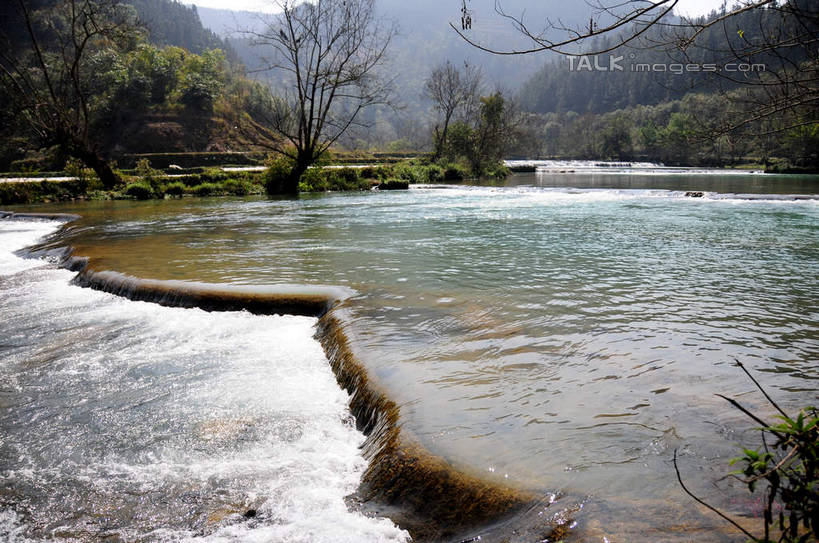 无人,横图,室外,白天,正面,旅游,度假,河流,美景,山,山脉,树林,水,植物,中国,亚洲,河水,景观,山峰,水流,山峦,娱乐,云南,树,树木,绿色,自然,群山,享受,休闲,景色,放松,生长,成长,自然风光,东亚,罗平,云南省,多依河,曲靖市,曲靖,罗平县,中华人民共和国,西南地区,滇,彩图,shsgf1