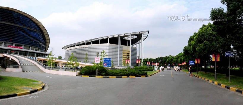 无人,公园,栏杆,横图,室外,白天,正面,度假,草地,草坪,美景,植物,楼梯,城市风光,标志建筑,城市,地标,建筑,上海,中国,亚洲,扶手,阶梯,景观,云,云朵,云彩,娱乐,建设,护栏,台阶,草,树,树木,蓝色,绿色,白云,蓝天,天空,自然,天,享受,休闲,景色,放松,生长,晴朗,成长,申,东亚,闵行区,上海市,闵行体育公园,中华人民共和国,沪,华东地区,晴空,彩图,shsgf1