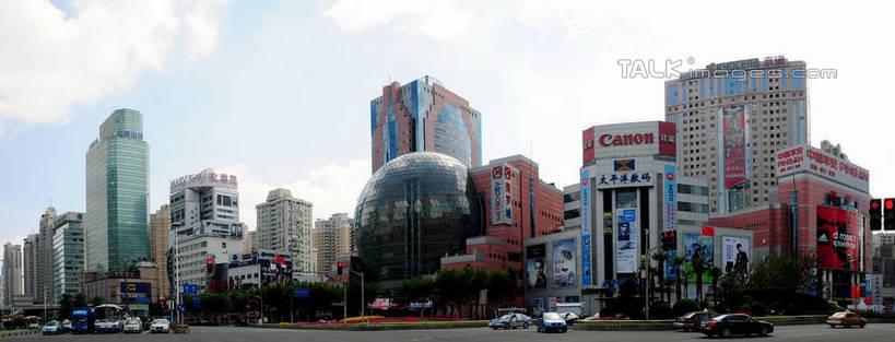 无人,高楼大厦,横图,室外,白天,正面,度假,美景,植物,城市风光,标志建筑,城市,大厦,道路,地标,建筑,路,摩天大楼,公路,汽车,上海,中国,亚洲,景观,交通,娱乐,建设,车,树,树木,绿色,天空,自然,交通工具,轿车,天,享受,休闲,景色,放松,徐家汇,生长,成长,申,载具,东亚,徐汇区,上海市,美罗城,中华人民共和国,沪,华东地区,美罗大厦,马路,彩图,大楼,高层建筑,高楼,摩天楼,肇嘉浜路,shsgf1