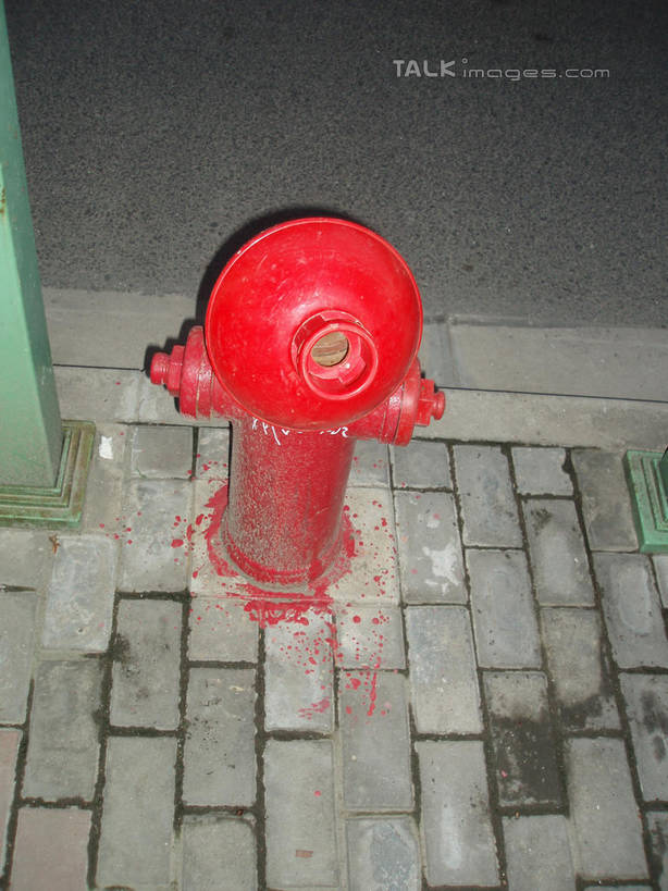 无人,竖图,俯视,室外,特写,白天,安全,道路,路,公路,消防栓,中国,亚洲,交通,红色,消防,灭火,东亚,中华人民共和国,消防器材,马路,彩图,高角度拍摄,shslj1