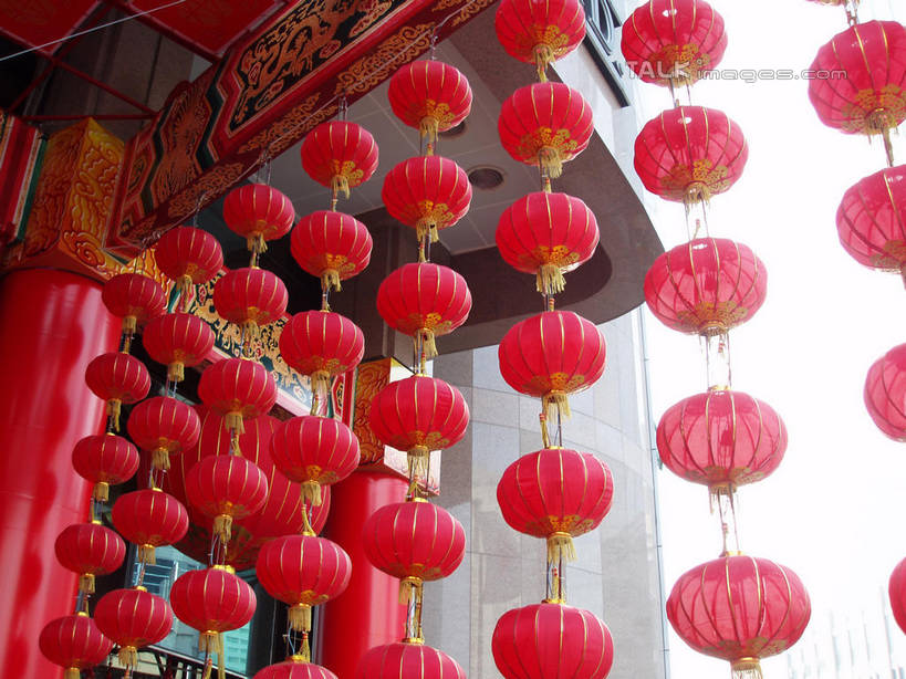 无人,横图,室外,白天,仰视,度假,美景,城市风光,城市,照明,中国,春节,亚洲,许多,吊挂,悬挂,节日,庆祝,灯笼,纸灯笼,柱子,墙,景观,很多,挂,文化,娱乐,墙壁,墙面,红色,灯具,庆典,享受,休闲,景色,放松,纪念,照亮,照明设备,东亚,中华人民共和国,彩图,低角度拍摄,shslj1