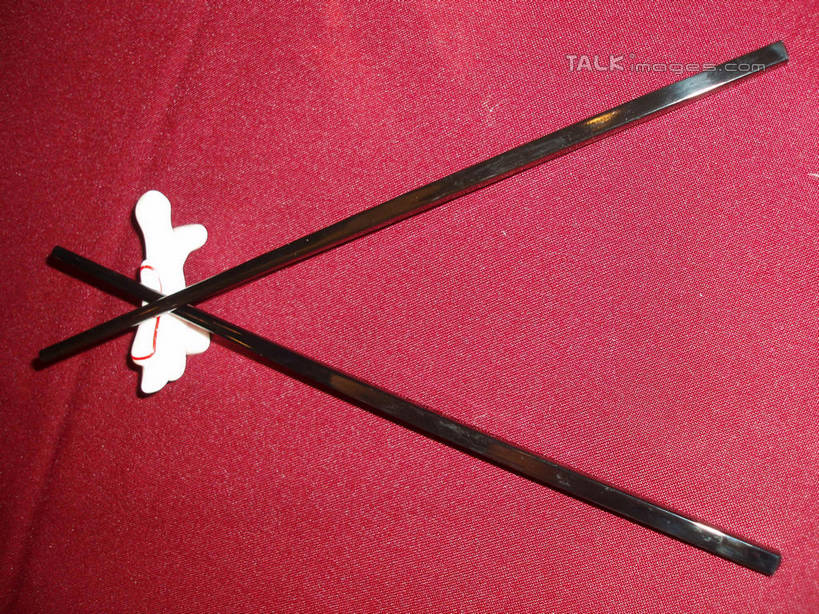 无人,横图,俯视,室内,特写,白天,餐桌,筷子,桌子,静物,餐具,一双,阴影,反射,布料,影子,筷架,布纹,筷枕,文化,传统,桌布,红色,餐巾,台布,餐台,礼节,筷子架,礼仪,进餐用具,餐桌布,彩图,高角度拍摄,shslj1