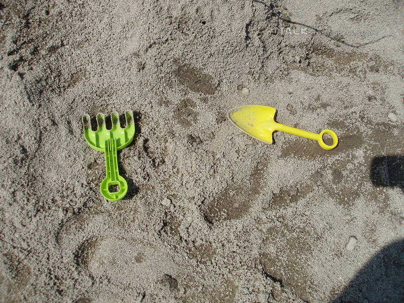 无人,公园,横图,俯视,室外,特写,白天,上海,中国,亚洲,阴影,光线,纹路,铲子,沙子,纹理,影子,塑料,沙,两个,阳光,塑料制品,大宁灵石公园,砂,申,东亚,上海市,肌理,中华人民共和国,沪,华东地区,闸北区,彩图,高角度拍摄,手铲,广中西路,shslj1