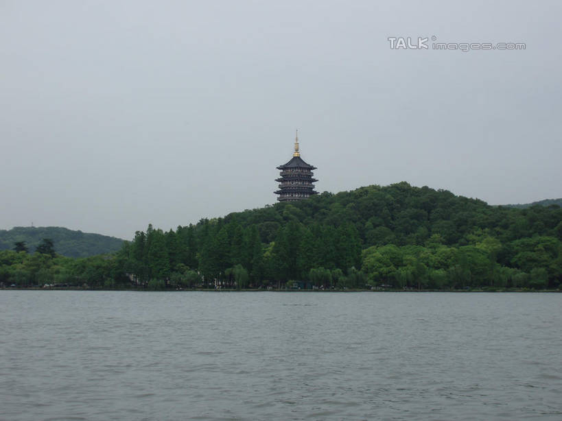 无人,横图,室外,白天,正面,旅游,度假,湖,湖泊,美景,森林,山,山脉,树林,水,植物,中国,亚洲,波纹,湖面,景观,山峰,水流,水面,塔,涟漪,山峦,娱乐,浙江,宝塔,佛塔,树,树木,浙江省,绿色,水纹,天空,自然,波浪,湖水,群山,天,享受,休闲,景色,放松,千岛湖,生长,成长,自然风光,东亚,中华人民共和国,华东地区,水晕,浙,浮图,浮屠,彩图,淳安,淳安县,新安江水库,塔婆,浮图塔,浮头,佛图,shslj1