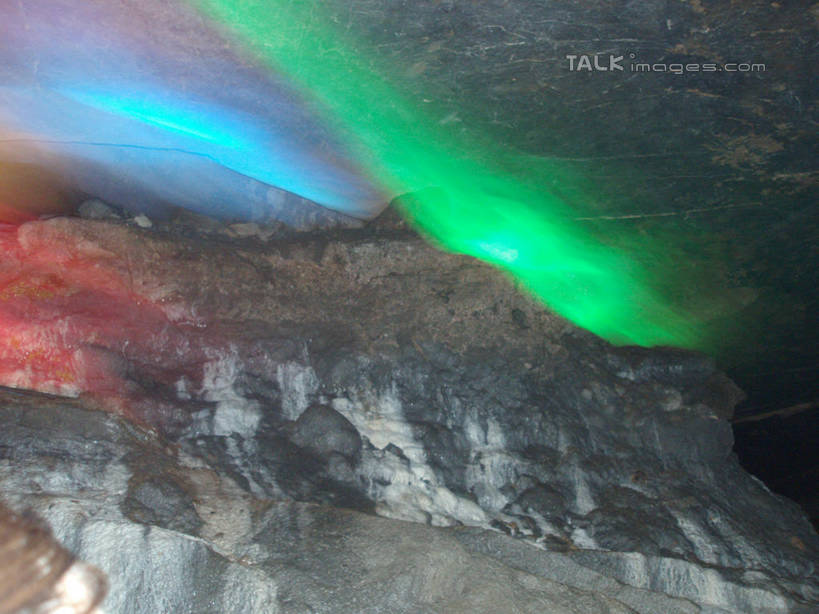 无人,横图,彩色,室内,白天,仰视,旅游,度假,石头,名胜古迹,标志建筑,地标,建筑,中国,亚洲,阴影,遗迹,光线,石子,影子,洞,灯光,古迹,文物,娱乐,建设,古建筑,浙江,浙江省,享受,休闲,旅游胜地,放松,洞穴,千岛湖,五颜六色,色彩斑斓,五彩缤纷,古文明,东亚,穴,中华人民共和国,华东地区,浙,五彩斑斓,五光十色,石块,岩石,彩图,低角度拍摄,淳安,淳安县,新安江水库,shslj1