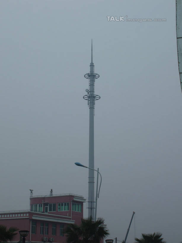 无人,家,竖图,室外,白天,仰视,旅游,度假,美景,植物,上海,中国,亚洲,房屋,屋子,景观,娱乐,楼房,住宅,树,树木,蓝色,绿色,蓝天,天空,自然,天,享受,休闲,景色,放松,水上乐园,奉贤区,生长,晴朗,成长,申,自然风光,东亚,上海市,万里无云,中华人民共和国,沪,华东地区,晴空,晴空万里,彩图,低角度拍摄,房子,碧海金沙水上乐园,shslj1