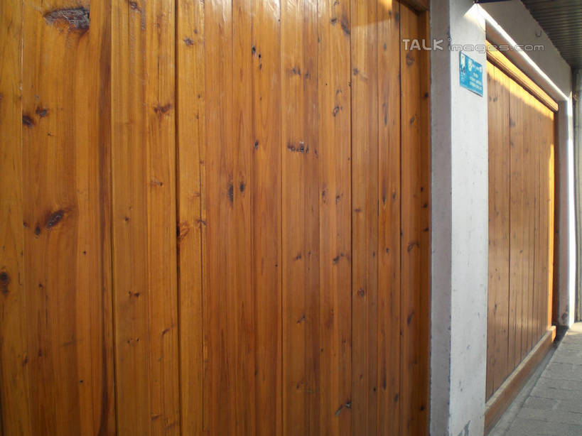 无人,家,横图,室外,白天,正面,旅游,度假,名胜古迹,门,标志建筑,地标,建筑,中国,亚洲,阴影,遗迹,光线,木制,影子,房屋,墙,屋子,古迹,文物,娱乐,建设,古建筑,江苏,楼房,墙壁,墙面,住宅,阳光,木制品,门框,享受,休闲,旅游胜地,放松,千灯古镇,古文明,东亚,江苏省,昆山,昆山市,中华人民共和国,华东地区,苏,鹿城,千灯镇,彩图,房子,昆山千灯古镇,千灯,千墩,shslj1