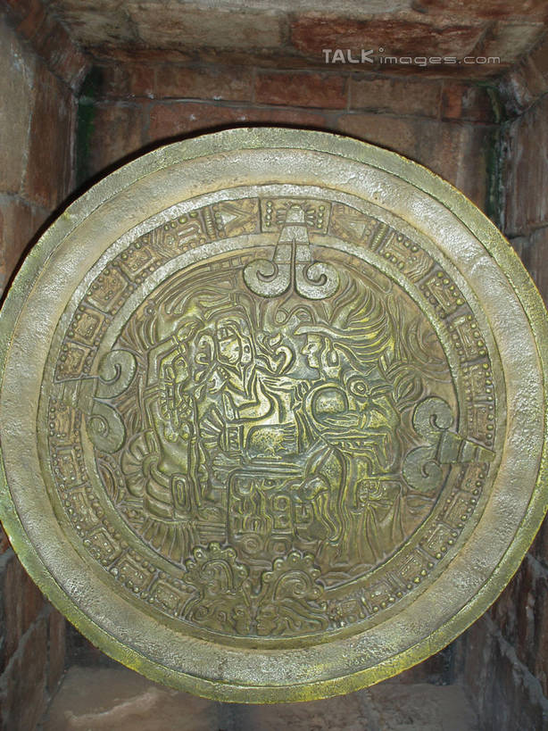 无人,竖图,室内,特写,白天,正面,旅游,度假,标志建筑,地标,建筑,静物,雕塑,上海,中国,亚洲,表演,艺术,装饰,雕刻,雕像,娱乐,建设,浦东,水族馆,工艺品,享受,休闲,展示,旅游胜地,放松,海底世界,纪念,展览,美术,申,饲养,主题,陈列,陆家嘴,浦东新区,东亚,收集,上海市,中华人民共和国,沪,华东地区,功能,美学,极地海洋世界,彩图,上海海洋水族馆,上海水族馆,shslj1