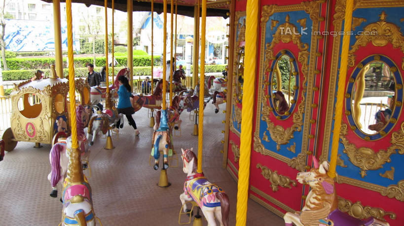 无人,游乐园,横图,室外,白天,正面,度假,游戏,美景,植物,城市风光,城市,游乐场,上海,中国,亚洲,景观,玩,娱乐,树,树木,绿色,天空,自然,天,享受,休闲,旋转木马,景色,放松,游乐设施,锦江乐园,生长,成长,活动,申,发泄,消遣,智力,木马,东亚,闵行区,上海市,中华人民共和国,沪,华东地区,宣泄,乐园,主题公园,游艺设施,玩耍,嬉戏,彩图,人造公园,主题乐园,shslj1