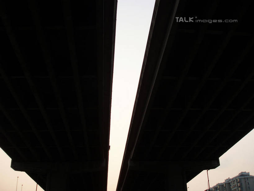 无人,横图,室外,白天,仰视,度假,美景,城市风光,城市,道路,路,公路,上海,中国,亚洲,景观,高架,交通,背光,娱乐,天空,天,享受,休闲,景色,放松,申,逆光,高架桥,东亚,上海市,高架道路,跨线桥,中华人民共和国,沪,华东地区,彩图,低角度拍摄,shslj1