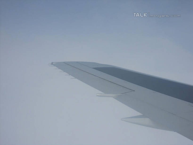 无人,横图,俯视,航拍,室外,特写,白天,飞机,飞翔,飞行,机翼,交通,翱翔,航空,飞,蓝色,蓝天,天空,交通工具,天,运输,一架,晴朗,客机,鸟瞰,载具,万里无云,晴空,晴空万里,彩图,高角度拍摄,shslj1