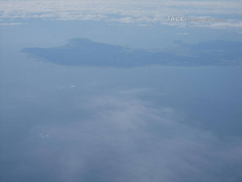 无人,横图,俯视,航拍,室外,白天,阴影,光线,影子,云,云朵,云彩,蓝色,白云,蓝天,天空,阳光,天,晴朗,鸟瞰,晴空,彩图,高角度拍摄,shslj1