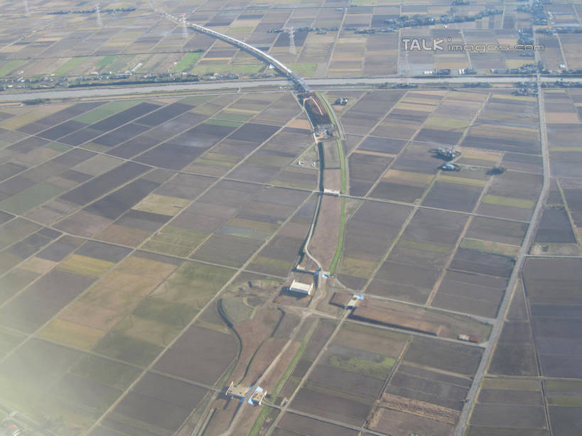 无人,家,农田,横图,俯视,航拍,室外,白天,旅游,度假,庄稼,农作物,美景,植物,城市风光,城市,建筑,房屋,屋子,景观,公寓,娱乐,建设,洋房,楼房,住宅,树,树木,绿色,自然,享受,休闲,景色,放松,生长,成长,鸟瞰,彩图,高角度拍摄,耕地,庄稼田,房子,shslj1