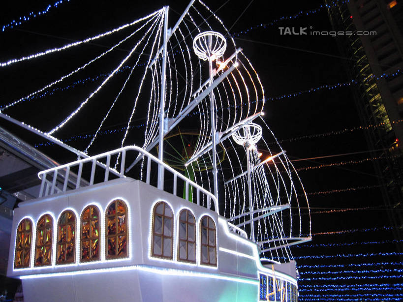 帆船,无人,高楼大厦,商店,横图,室外,夜晚,仰视,购物,度假,游戏,消费,美景,植物,城市风光,超市,城市,大厦,建筑,摩天大楼,商场,船,照明,东京,日本,亚洲,阴影,光线,彩灯,影子,景观,摩天轮,灯光,圣诞树,中央区,玩,娱乐,灯,树,树木,绿色,自然,灯具,楼宇,交通工具,享受,休闲,银座,景色,放松,金融,百货,花灯,游乐设施,生长,成长,活动,照亮,照明设备,发泄,消遣,智力,载具,选购,贸易,圣诞灯,百货公司,东亚,本州,费里斯大转轮,关东地方,本州岛,日本国,东京都,宣泄,血拼,游艺设施,玩耍,嬉戏,彩图,低角度拍摄,大楼,高层建筑,高楼,购物商场,购物中心,摩天楼,商业中心,shslj1