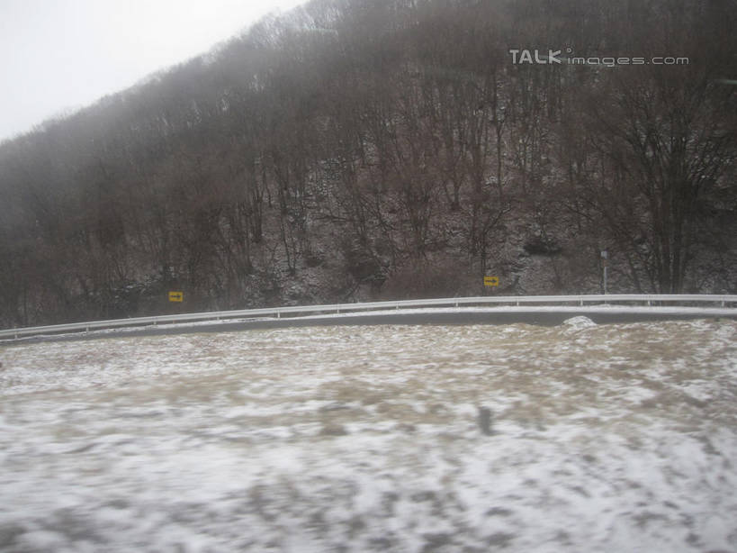 无人,横图,室外,白天,正面,旅游,度假,湖,湖泊,美景,森林,树林,水,雪,植物,大雪,长野县,日本,亚洲,湖面,积雪,景观,水流,水面,雪景,冬季,冬天,娱乐,树,树木,绿色,自然,湖水,享受,休闲,景色,放松,寒冷,白桦,生长,成长,白桦湖,自然风光,东亚,本州,本州岛,日本国,中部地方,长野,严寒,桦树,桦皮树,桦木,彩图,北佐久郡,立科町,shslj1