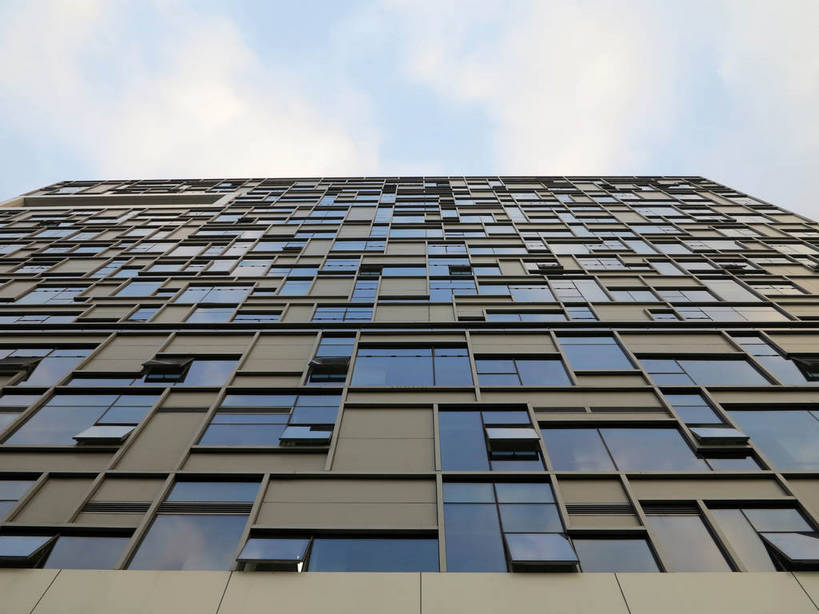 无人,博物馆,高楼大厦,横图,室外,白天,仰视,度假,美景,窗户,落地窗,城市风光,标志建筑,城市,大厦,地标,建筑,摩天大楼,上海,中国,亚洲,一排,许多,阴影,研究,整齐,并列,并排,光线,影子,景观,云,云朵,很多,教育,云彩,娱乐,建设,玻璃窗,排列,蓝色,白云,蓝天,天空,阳光,天,享受,休闲,景色,放松,徐家汇,晴朗,展览,申,队列,欣赏,平行,陈列,玻璃幕墙,东亚,徐汇区,上海市,中华人民共和国,沪,华东地区,典藏,晴空,彩图,低角度拍摄,大楼,高层建筑,高楼,摩天楼,shslj1,上海电影博物馆