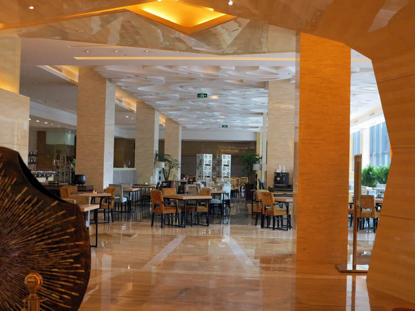 无人,宾馆,横图,室内,白天,正面,度假,美景,植物,餐桌,桌子,城市风光,城市,酒店,椅子,照明,中国,亚洲,阴影,光线,瓷砖,地砖,盆栽,影子,木椅,景观,灯光,盆景,地面,娱乐,江苏,无锡,顶灯,灯,绿色,自然,灯具,享受,休闲,景色,放松,生长,成长,餐台,酒家,旅社,照亮,照明设备,东亚,江苏省,中华人民共和国,华东地区,苏,无锡市,彩图,客店,客栈,旅店,旅馆,商旅,shslj1,无锡希尔顿逸林酒店