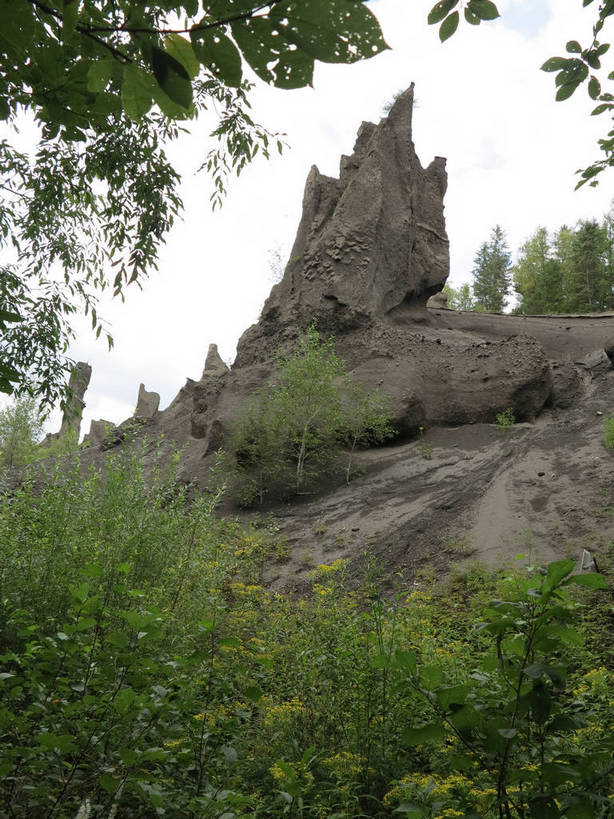 无人,竖图,室外,白天,仰视,旅游,度假,草地,草坪,美景,山,山脉,树林,植物,长白山,中国,亚洲,景观,山峰,山峦,娱乐,草,树,树木,绿色,天空,自然,群山,天,享受,休闲,景色,放松,生长,成长,自然风光,东亚,吉林,吉林省,中华人民共和国,东北地区,吉,彩图,低角度拍摄,长白山脉,shslj1,顺治峰