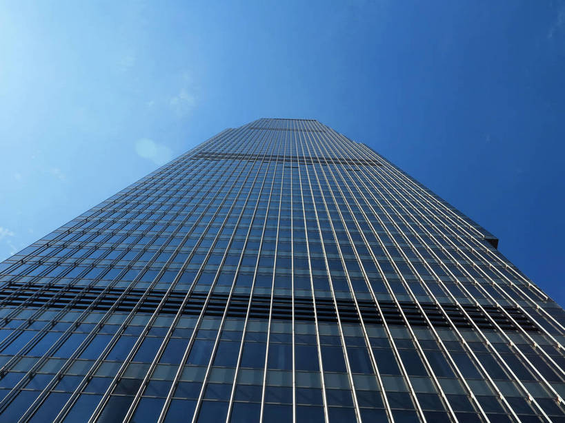 无人,高楼大厦,横图,室外,特写,白天,仰视,旅游,度假,窗户,落地窗,标志建筑,大厦,地标,建筑,摩天大楼,上海,中国,亚洲,一幢,阴影,光线,影子,云,云朵,云彩,娱乐,建设,浦东,玻璃窗,蓝色,白云,蓝天,天空,阳光,天,享受,休闲,旅游胜地,放松,晴朗,申,玻璃幕墙,陆家嘴,浦东新区,东亚,上海国际金融中心,上海市,中华人民共和国,沪,华东地区,晴空,彩图,低角度拍摄,大楼,高层建筑,高楼,摩天楼,上海国金中心,shslj1