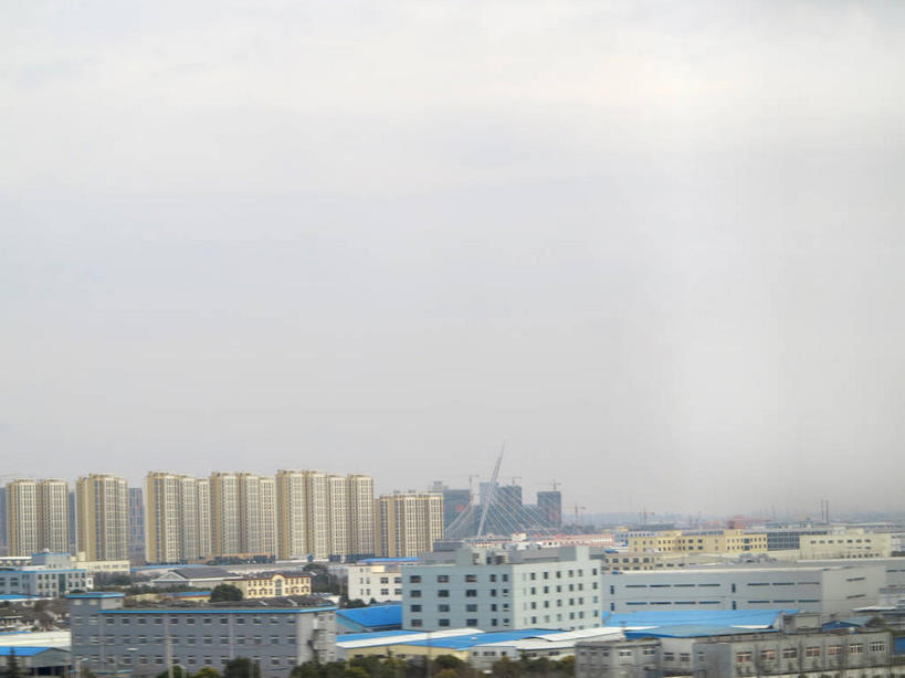 无人,高楼大厦,栏杆,横图,室内,白天,正面,度假,美景,植物,窗户,城市风光,城市,大桥,大厦,建筑,摩天大楼,桥梁,铁路,火车,阴影,透明,光线,影子,柱子,景观,云,云朵,高架,建筑群,围栏,桥,云彩,娱乐,建设,护栏,玻璃窗,车,树,树木,蓝色,绿色,白云,蓝天,天空,阳光,自然,车窗,交通工具,天,享受,休闲,景色,放松,生长,晴朗,成长,高铁,载具,高架桥,高速铁路,高架道路,跨线桥,通透,晴空,彩图,大楼,高层建筑,高楼,摩天楼,shslj1