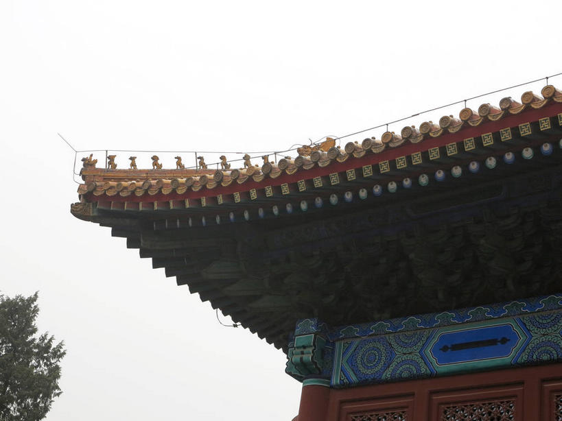 无人,横图,室外,白天,仰视,旅游,度假,名胜古迹,植物,标志建筑,地标,建筑,北京,天安门广场,中国,亚洲,遗迹,瓦片,墙,屋檐,乌云,云,阴天,云朵,首都,云彩,古迹,文物,娱乐,建设,古建筑,太庙,檐,墙壁,墙面,树,树木,红色,蓝色,绿色,天空,自然,天,享受,休闲,旅游胜地,放松,生长,成长,昏暗,阴沉,古文明,东亚,中华人民共和国,东城区,北京市,京,北平,华北地区,彩图,低角度拍摄,北京太庙,劳动人民文化宫,飞檐,东城,shslj1