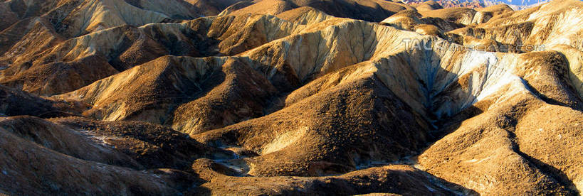 无人,横图,俯视,室外,白天,旅游,度假,石头,美景,山,山脉,阴影,光线,石子,影子,景观,山顶,山峰,山峦,娱乐,阳光,自然,群山,享受,休闲,景色,放松,自然风光,沉积岩,颠峰,极峰,水成岩,石块,岩石,彩图,高角度拍摄,shtjw1