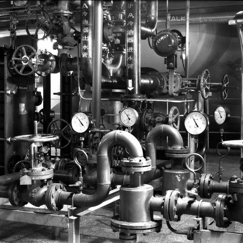 无人,工厂,方图,黑白,室外,白天,正面,金属制品,阴影,反射,金属,管子,影子,塑料,管道,塑料制品,塑料管,PVC管,工地,制造厂,合成材料,shtjw1