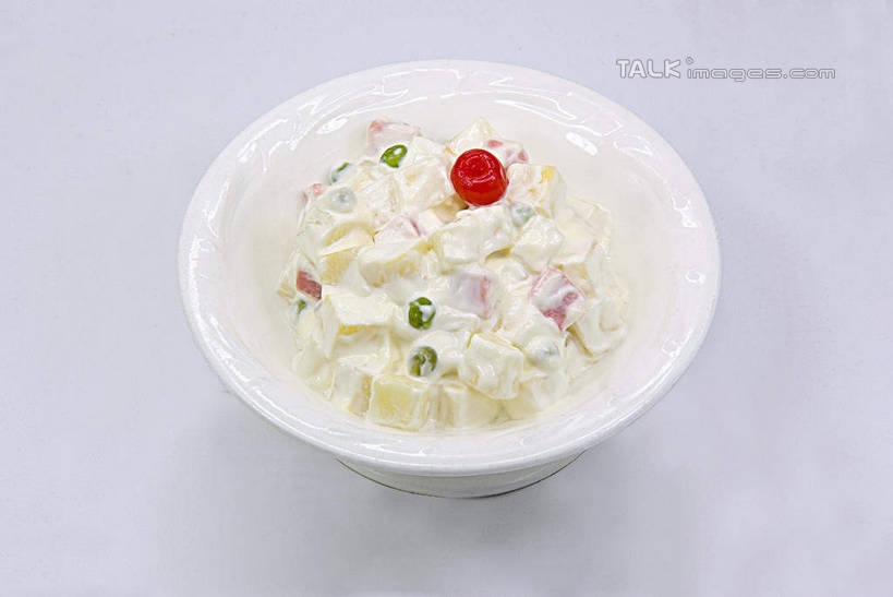 无人,横图,俯视,室内,特写,白天,烹饪,西餐,草莓,浆果,水果,阴影,灰色背景,新鲜,反射,影子,陶瓷,调料,酱料,酱汁,生食,佐料,沙拉,料理,食品,果实,陶瓷制品,调味品,调味料,色拉,酱,沙拉酱,沙律,水果沙拉,菜肴,美食,食物,一个,容器,碗,西式,摄影,佳肴,有机食品,绿色食品,影棚,单个,色拉酱,储藏,储存,洋莓,水果皇后,红莓,地莓,彩图,高角度拍摄,影棚拍摄,拍摄,贮存,shwf1