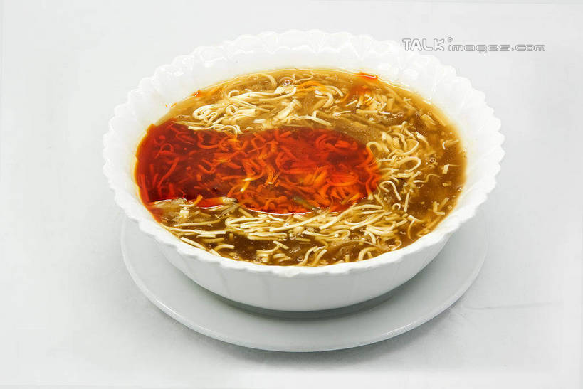 豆腐,无人,横图,俯视,室内,特写,白天,烹饪,中餐,蔬菜,餐具,阴影,灰色背景,新鲜,反射,碟子,盘,影子,陶瓷,竹笋,蛋,鸡蛋,鸡肉,浓汤,肉,汤,料理,食品,陶瓷制品,羹,酸辣汤,笋,菜肴,美食,肉类,食物,盘子,容器,碟,碗,中式,摄影,佳肴,有机食品,绿色食品,影棚,储藏,豆制品,储存,肉食,冬笋,卵,湖南菜,湘菜,彩图,高角度拍摄,影棚拍摄,拍摄,鸡卵,鸡子,贮存,shwf1