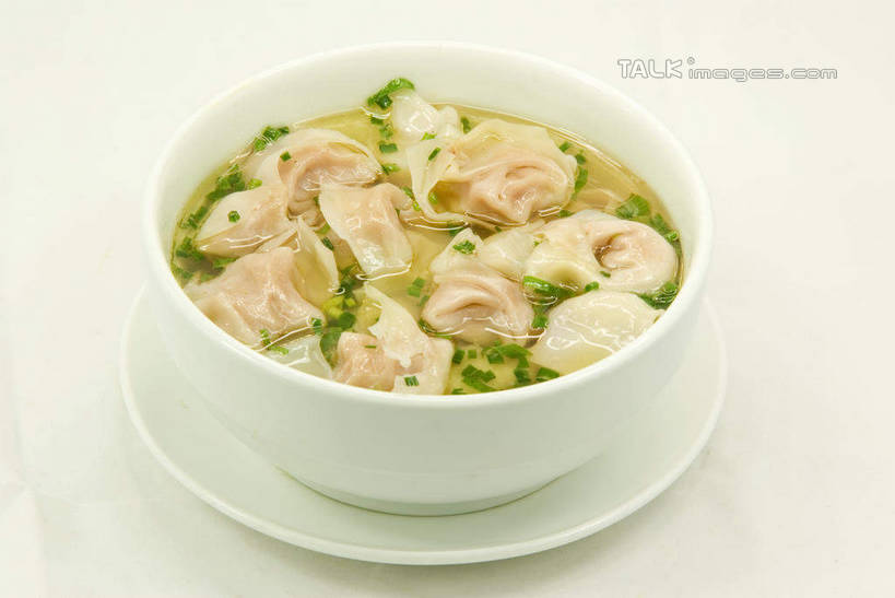 点心,馄饨,面食,无人,横图,俯视,室内,特写,白天,餐具,阴影,灰色背景,反射,碟子,盘,影子,陶瓷,葱,青葱,料理,食品,面点,陶瓷制品,小馄饨,美食,食物,盘子,容器,碟,碗,中式,摄影,影棚,储藏,储存,扁肉,彩图,高角度拍摄,影棚拍摄,拍摄,淮饺,绉纱馄饨,贮存,shwf1