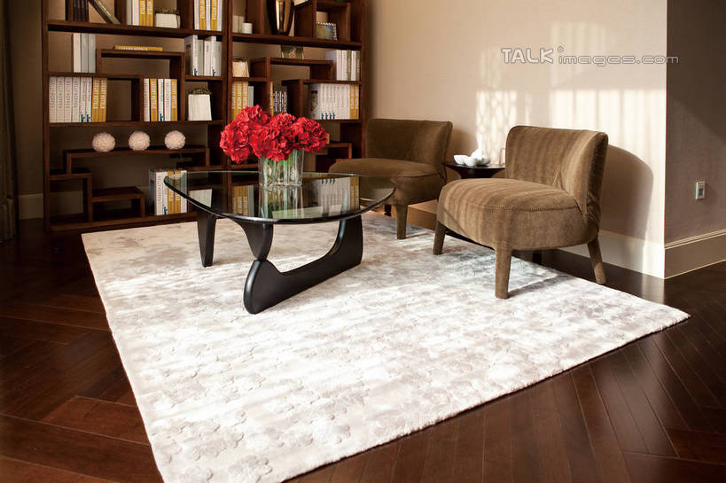 无人,家,客厅,横图,室内,白天,正面,别墅,地板,地毯,柜子,家具,沙发,书架,装修,建筑,花瓶,书籍,欧式,一排,许多,阴影,整齐,装饰,盛开,光线,材料,档案,文件,影子,房屋,墙,屋子,公寓,地面,豪华,花蕾,茶几,建设,现代,装潢,洋房,楼房,木地板,墙壁,墙面,住宅,玻璃制品,花,花瓣,花朵,鲜花,排列,红色,阳光,玻璃瓶,瓶子,资料,室内装潢,花苞,花蕊,样板房,明亮,起居室,舒适,家居装潢,队列,文档,房产,房地产,房屋设计,地中海风格,古典风格,简约风格,档案柜,布艺沙发,室内设计,宽敞,样板房装潢,客堂,设计,书,图书,彩图,房子,shwf1