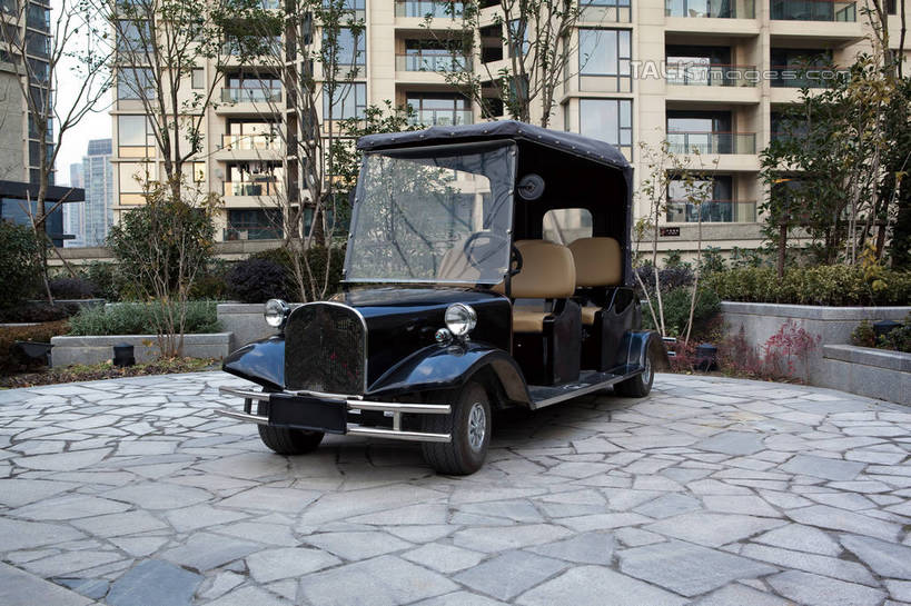 无人,高楼大厦,横图,室内,白天,正面,度假,美景,植物,窗户,城市风光,城市,大厦,建筑,摩天大楼,汽车,古董车,照明,一辆,许多,阴影,光线,影子,景观,石板,地面,娱乐,玻璃窗,车,灯,树,树木,排列,两个,绿色,阳光,自然,灯具,交通工具,享受,休闲,景色,放松,生长,成长,照亮,照明设备,队列,停泊,载具,房产,房地产,老爷车,前照灯,前大灯,车前灯,彩图,大楼,高层建筑,高楼,摩天楼,shwf1