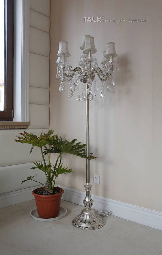 无人,家,竖图,室内,白天,正面,植物,别墅,窗户,家具,装修,建筑,照明,欧式,阴影,装饰,光线,盆栽,影子,房屋,墙,屋子,公寓,灯光,盆景,地面,豪华,建设,现代,装潢,洋房,楼房,水晶灯,玻璃窗,墙壁,墙面,住宅,灯,一个,绿色,阳光,自然,灯具,落地灯,室内装潢,生长,单个,成长,样板房,明亮,照亮,一盆,舒适,家居装潢,照明设备,房产,房地产,房屋设计,地中海风格,古典风格,简约风格,室内设计,宽敞,样板房装潢,设计,彩图,房子,shwf1